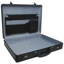 RoadPro 17.5" Black Aluminum Briefcase