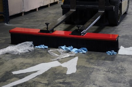 Fork Truck Mounted Sweeper w/48" Brush